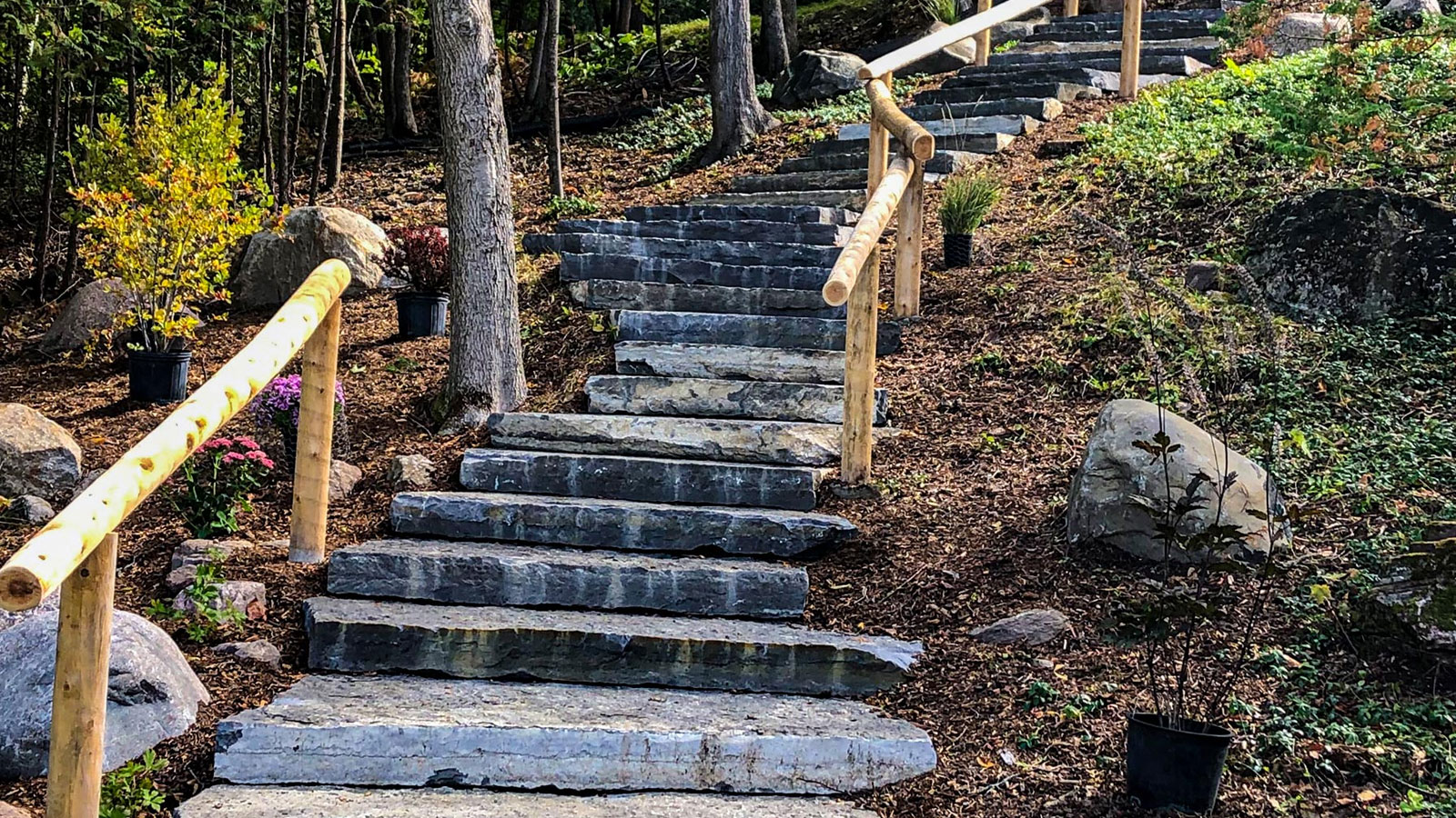 ※状態追記【EP】DETERMINATIONS　DOWN STAIRS ROCK Building Stone Stairs on a Rocky Slope: Timelapses With Osmo